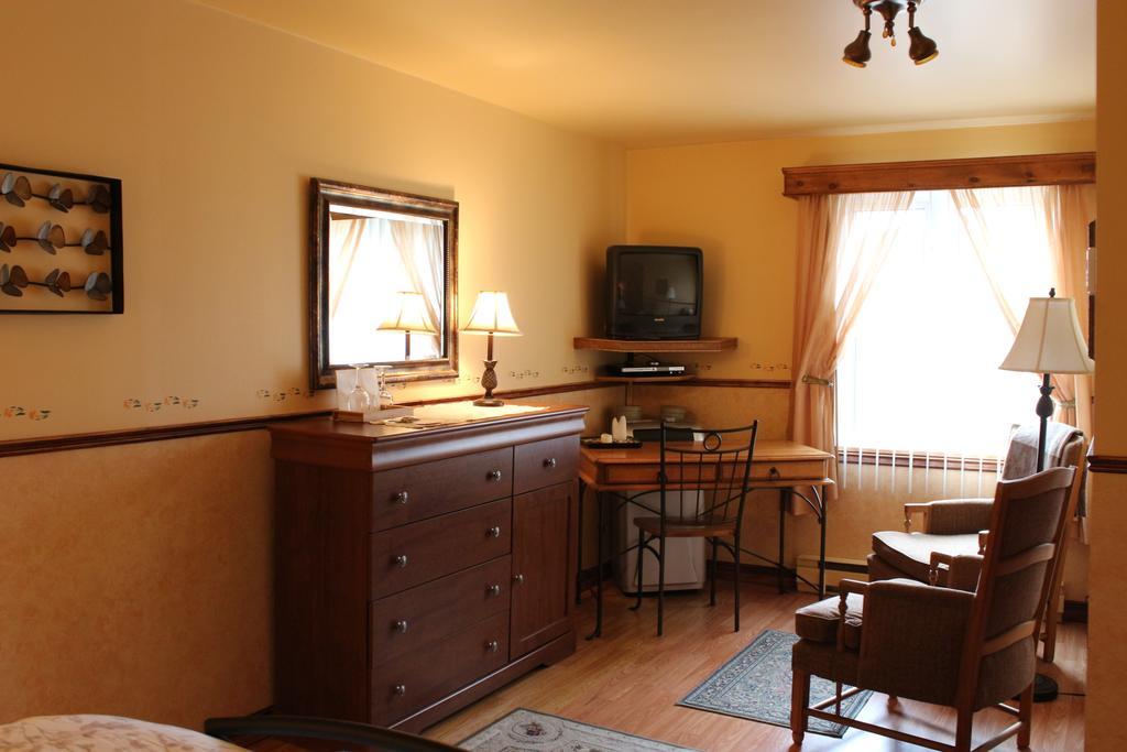 La Maison Dufour & Bouchard Bed & Breakfast La Malbaie Bagian luar foto